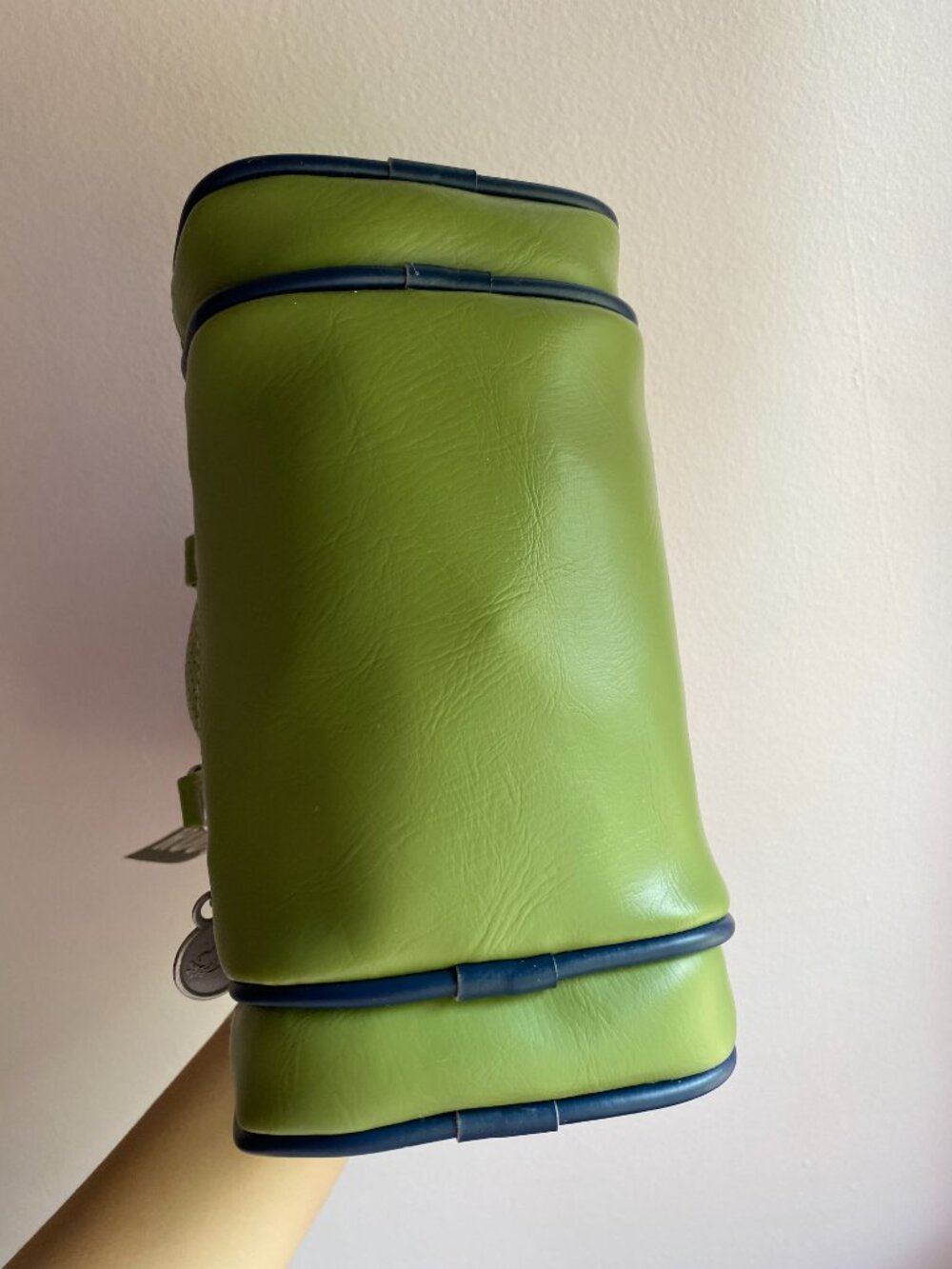 Roots - vintage mini duffle bag NWT - Picture 6 of 9